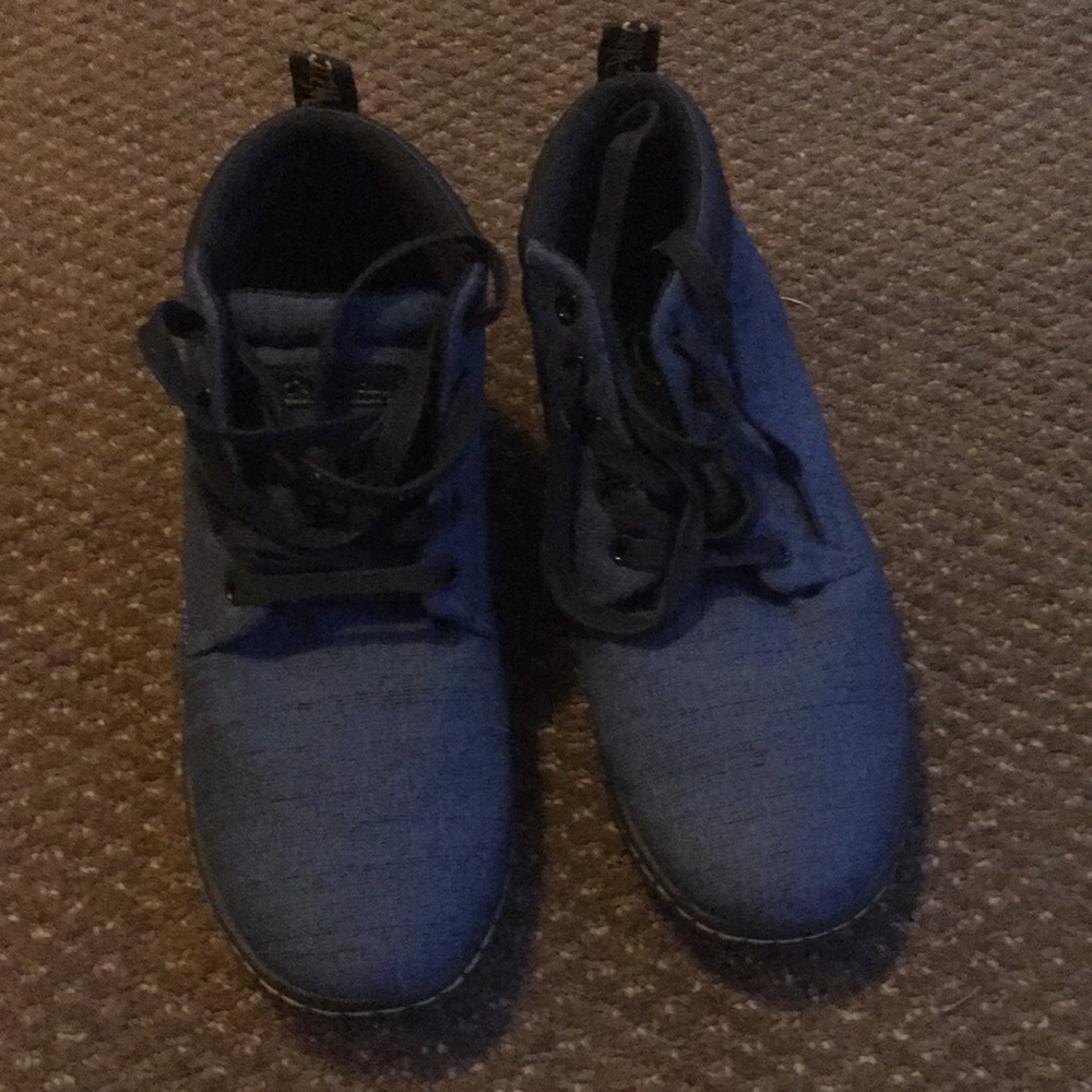 Dr Martens Belmont Men’s Blue ankle high shoes 10/10. Size US: 9 men/10 women